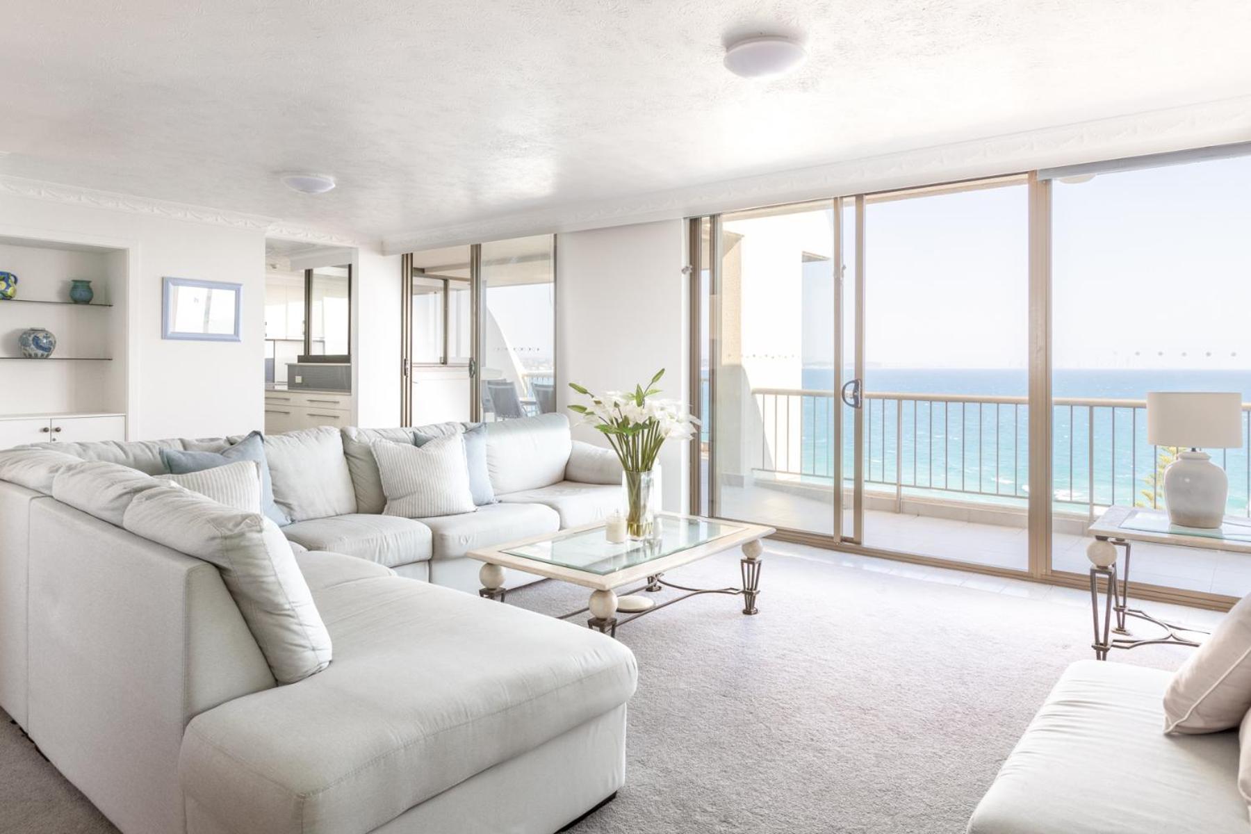 Columbia Beachfront On Rainbow Bay Aparthotel 4*